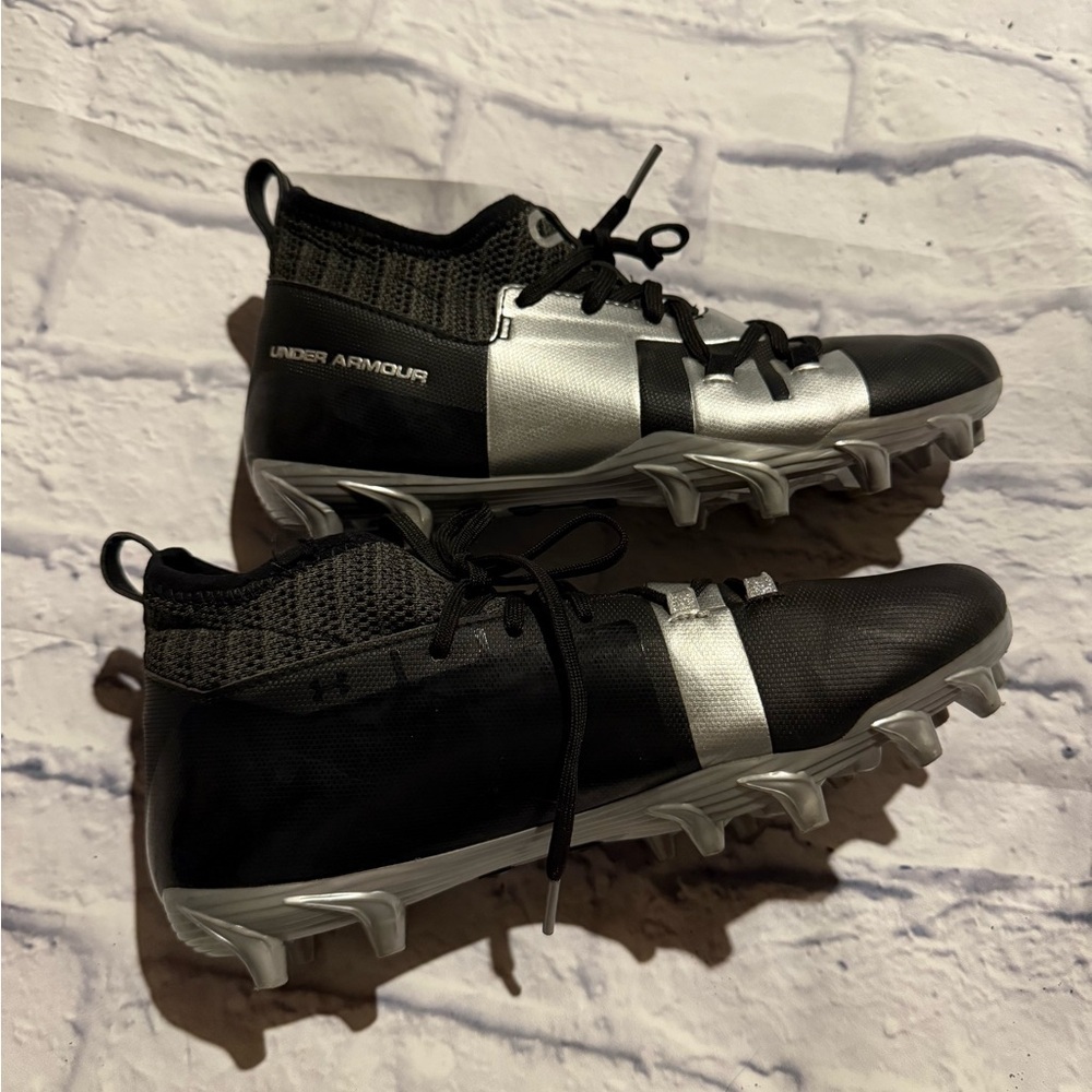Under Armour Black and Gray Cleats - Picture 2 of 4